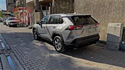 تۆیۆتا ڕاڤ 4